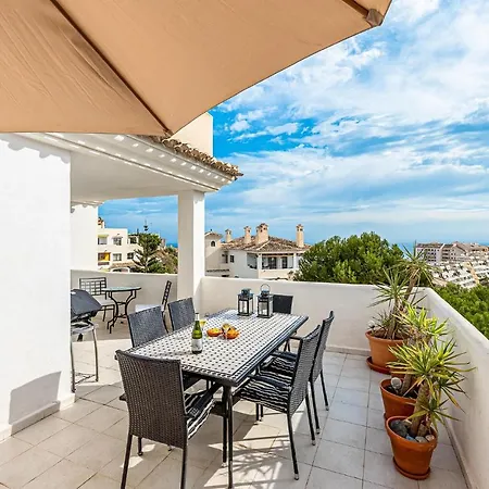 2 Bedroom Stunning In *