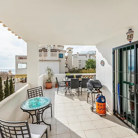 2 Bedroom Stunning In Apartment