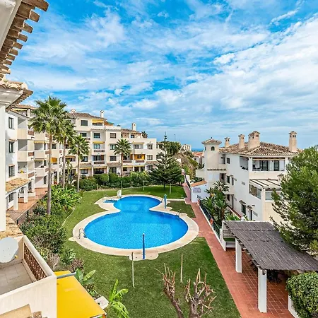 2 Bedroom Stunning In Apartment *