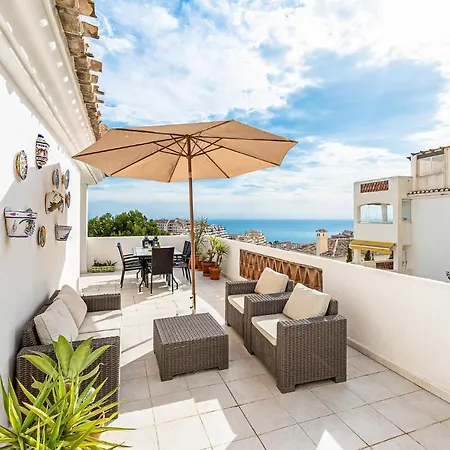 Apartment 2 Bedroom Stunning In