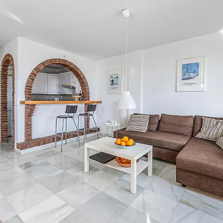 2 Bedroom Stunning In Apartment